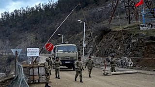 Azerbaycan askeri kontrol noktası-Dağlık Karabağ
