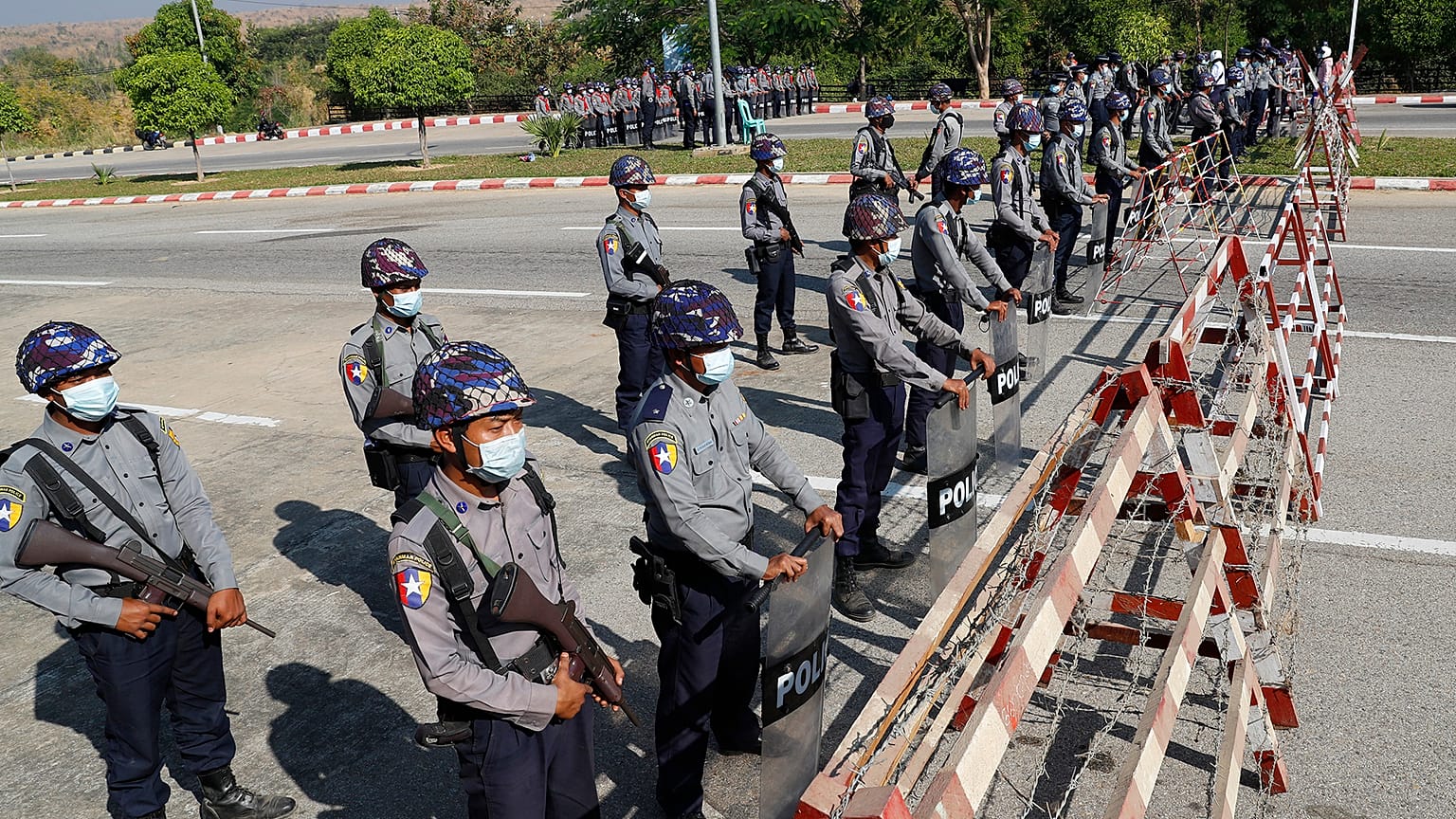 Myanmar güvenlik güçleri, genel seçimler sonrası güvenlik önlemlerini arttırmış durumda