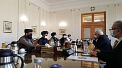 دیدار محمدجواد ظریف، وزیر خارجه ایران و هیات طالبان در تهران