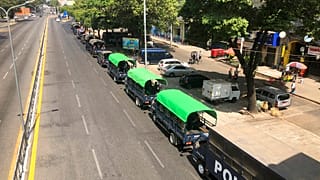 La UE y EE.UU. condenan "enérgicamente" el golpe de Estado militar en Birmania