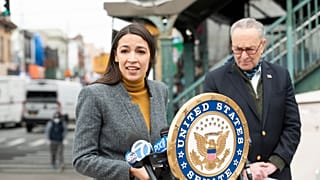 Alexandria Ocasio-Cortez en una rueda de prensa en Nueva York, 14 de Abril de 2020