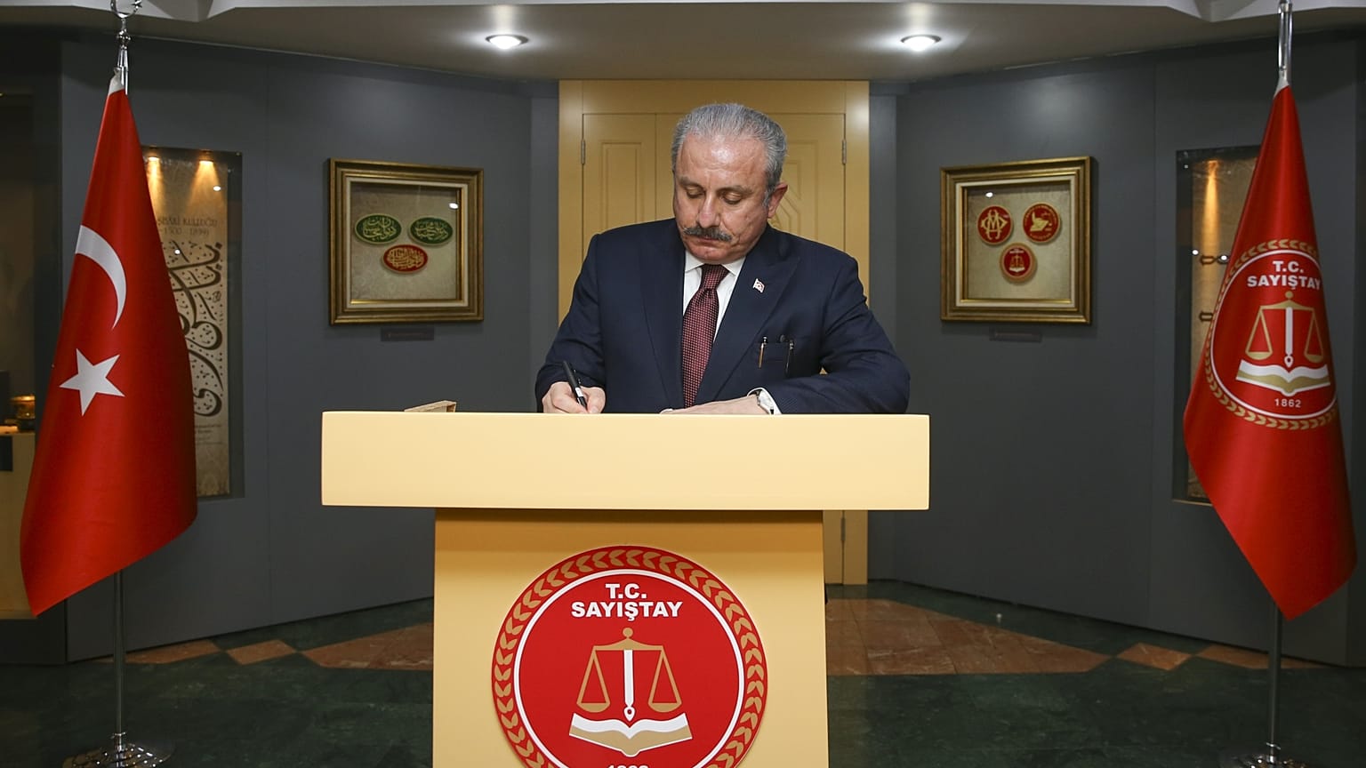 TBMM Başkanı Mustafa Şentop