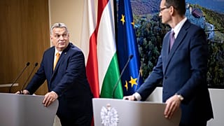 Orbán Viktor magyar és Mateusz Moraviecki lengyel kormányfő a december 10-i EU-csúcson