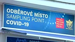 Egy prágai Covid-19 szűrőállomás bejárata