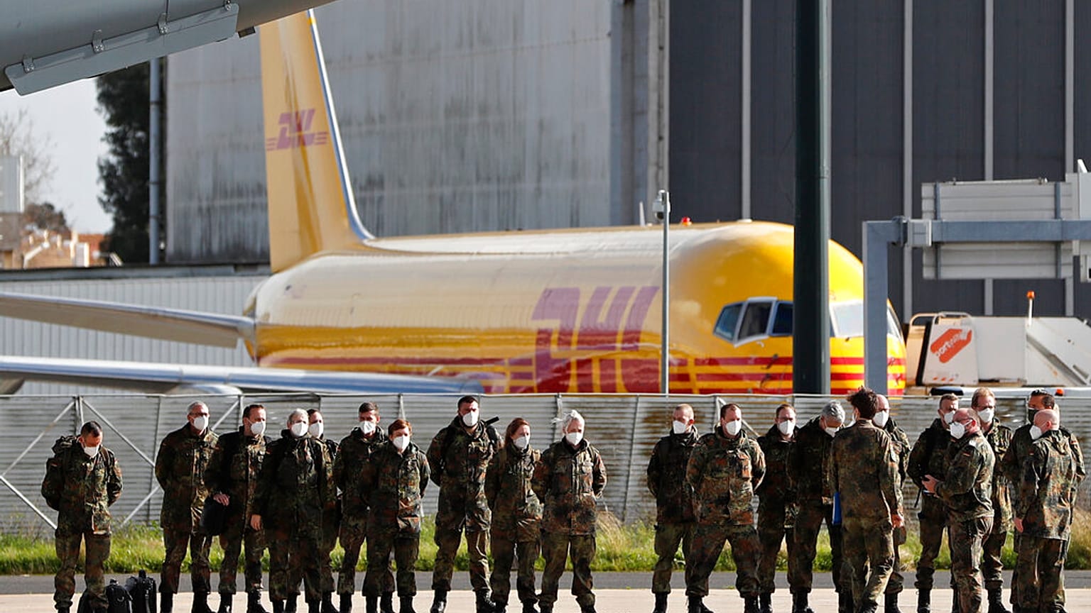 Medizinisches Team der Bundeswehr als Corona-Nothilfe in Lissabon