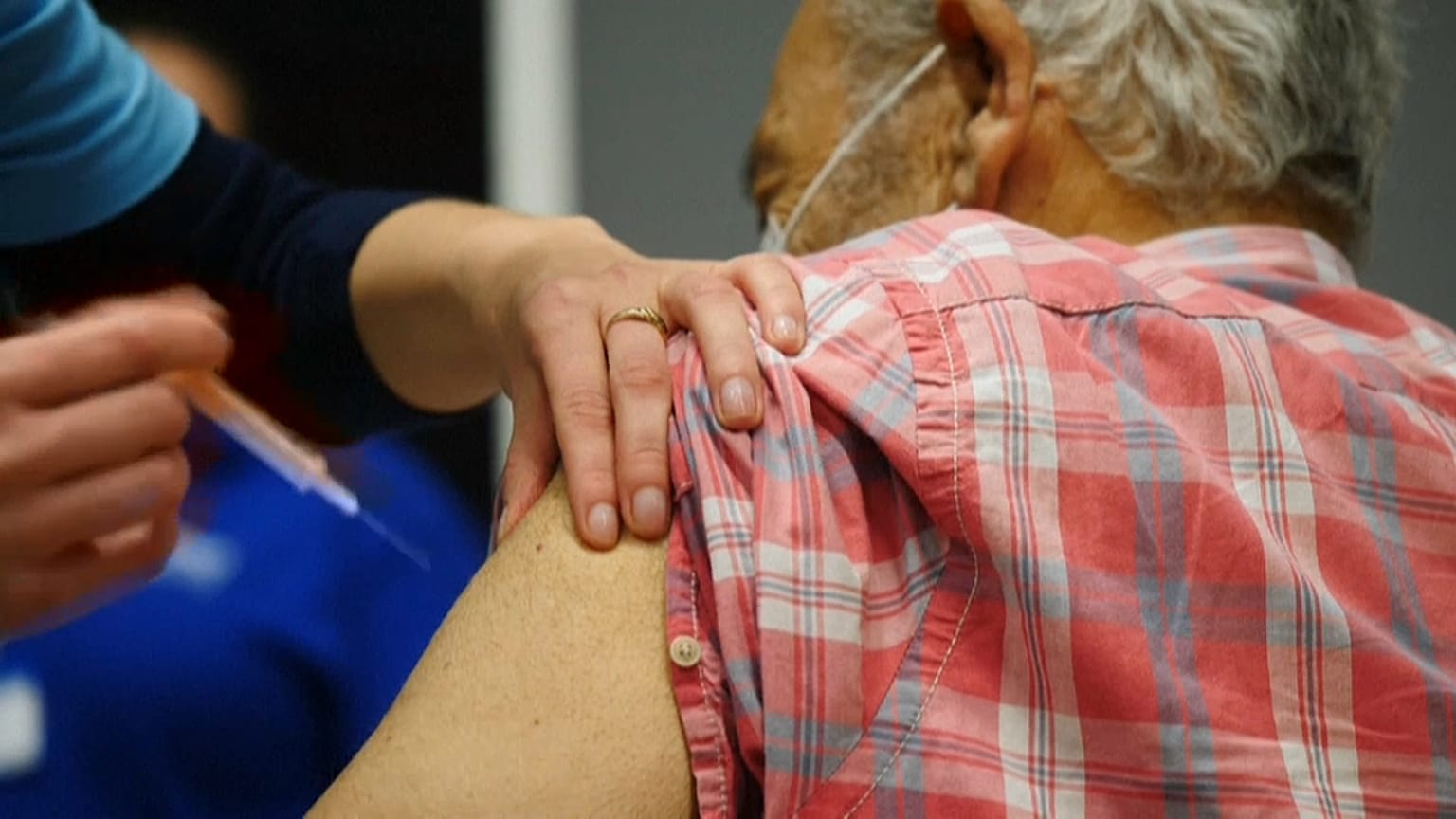 Mixing and matching vaccines could help with vaccine shortages