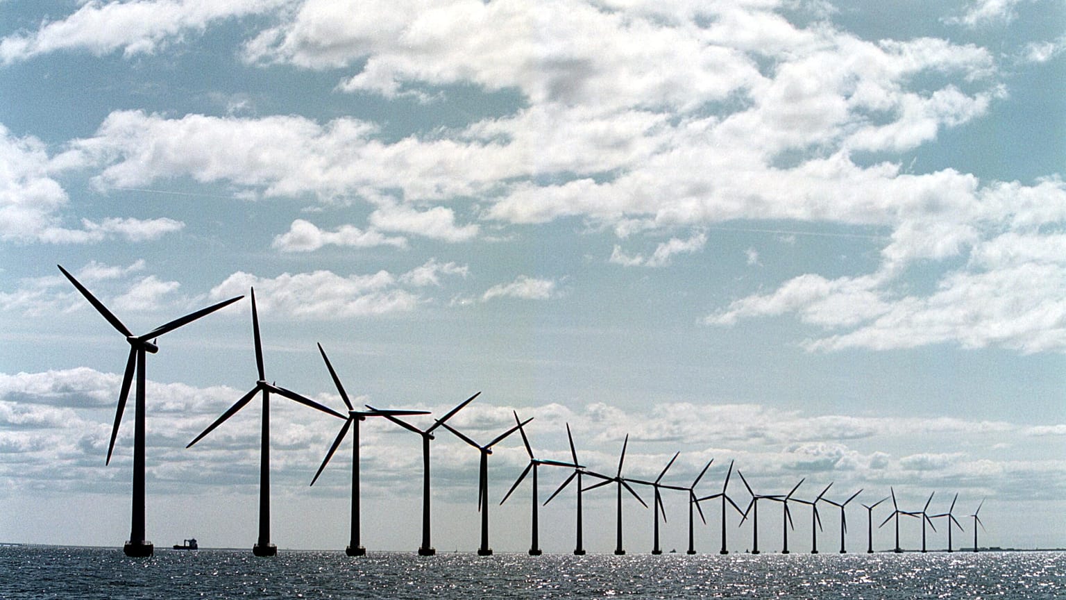 Windkraftanlagen vor der dänischen Küste