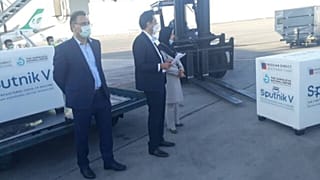 ورود اولین محموله واکسن روسی به ایران