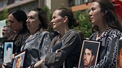 Скриншот из трейлера фильма "Улей" (2021 год, реж. Блерта Башолли)