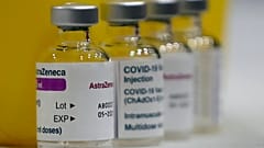 Viales con la vacuna contra la Covid-19 de la farmacéutica AstraZeneca/Oxford