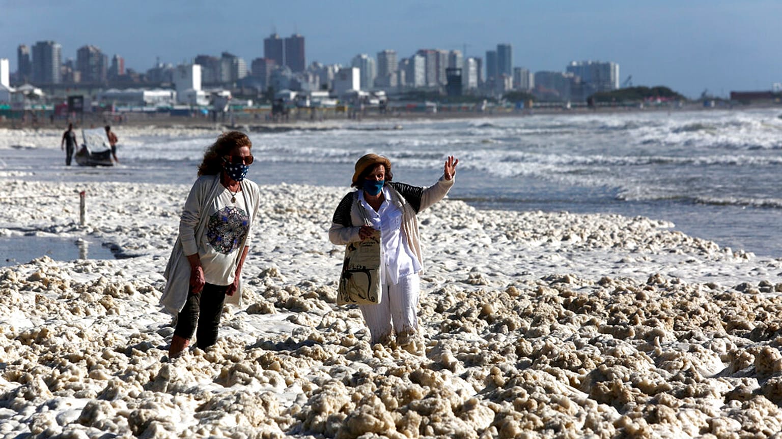 Algenblüte in Mar del Plata