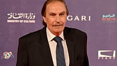 الفنان المصري الراحل عزت العلايلي