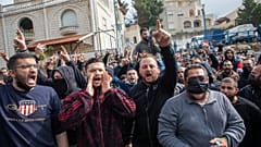 فلسطينيو الداخل يتظاهرون في أم الفحم احتجاجا على تصاعد حدة العنف. 2021/02/05
