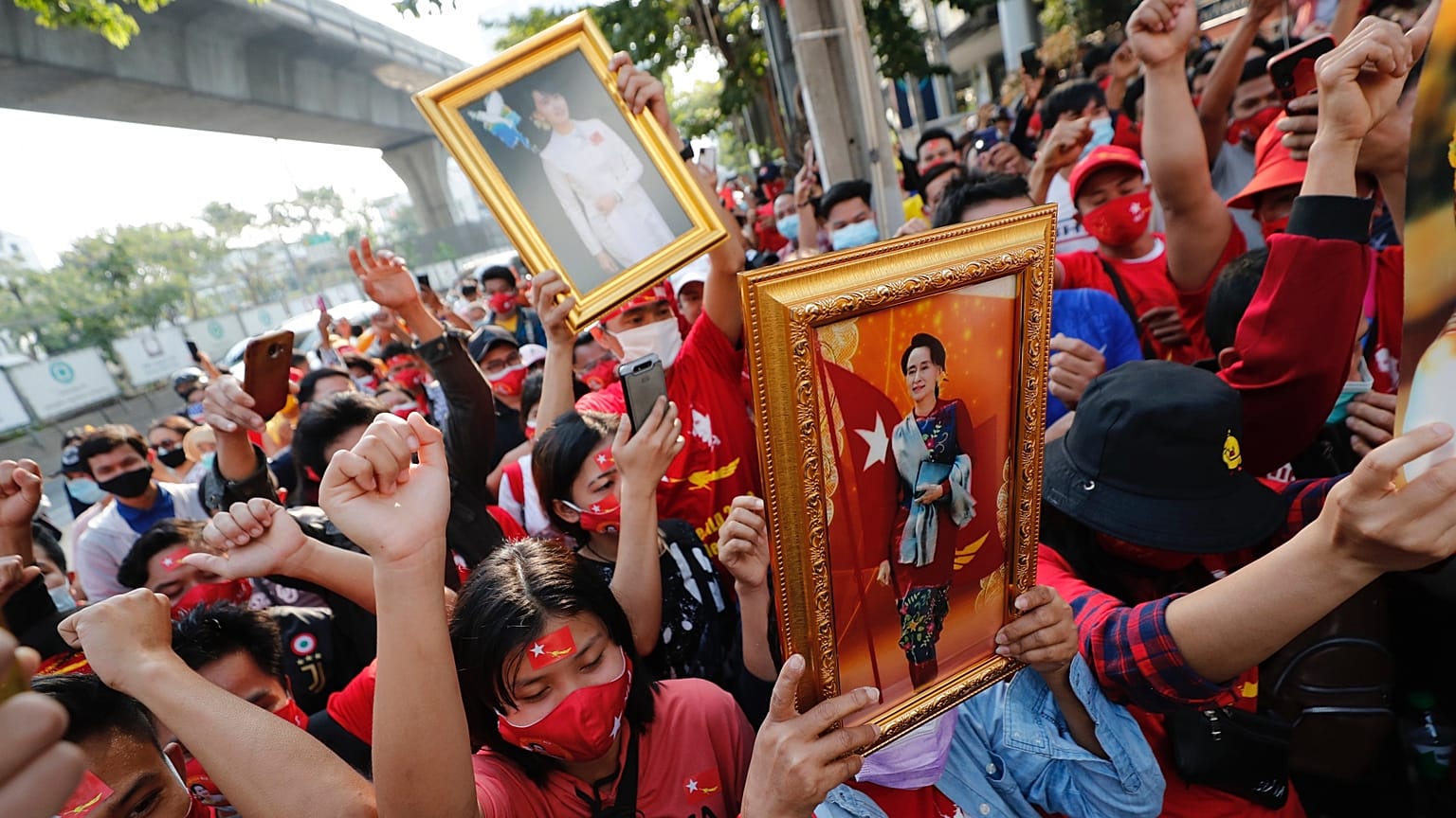 Myanmar'da Aung San Suu Kyi'nin serbest bırakılması için düzenlenen eylem