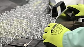 جرعات من لقاح أسترازينيكا