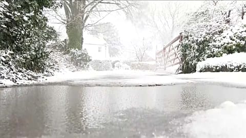 Heavy snow covers large parts of northern and central Germany