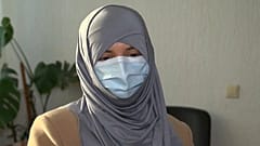 Aus Syrien in die Ukraine heimgekehrte Frau, die sagt: "Der IS war eine Falle"