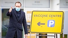 Vaccins : pourquoi le Royaume-Uni a pris de l'avance et l'UE est-elle à la traîne ?
