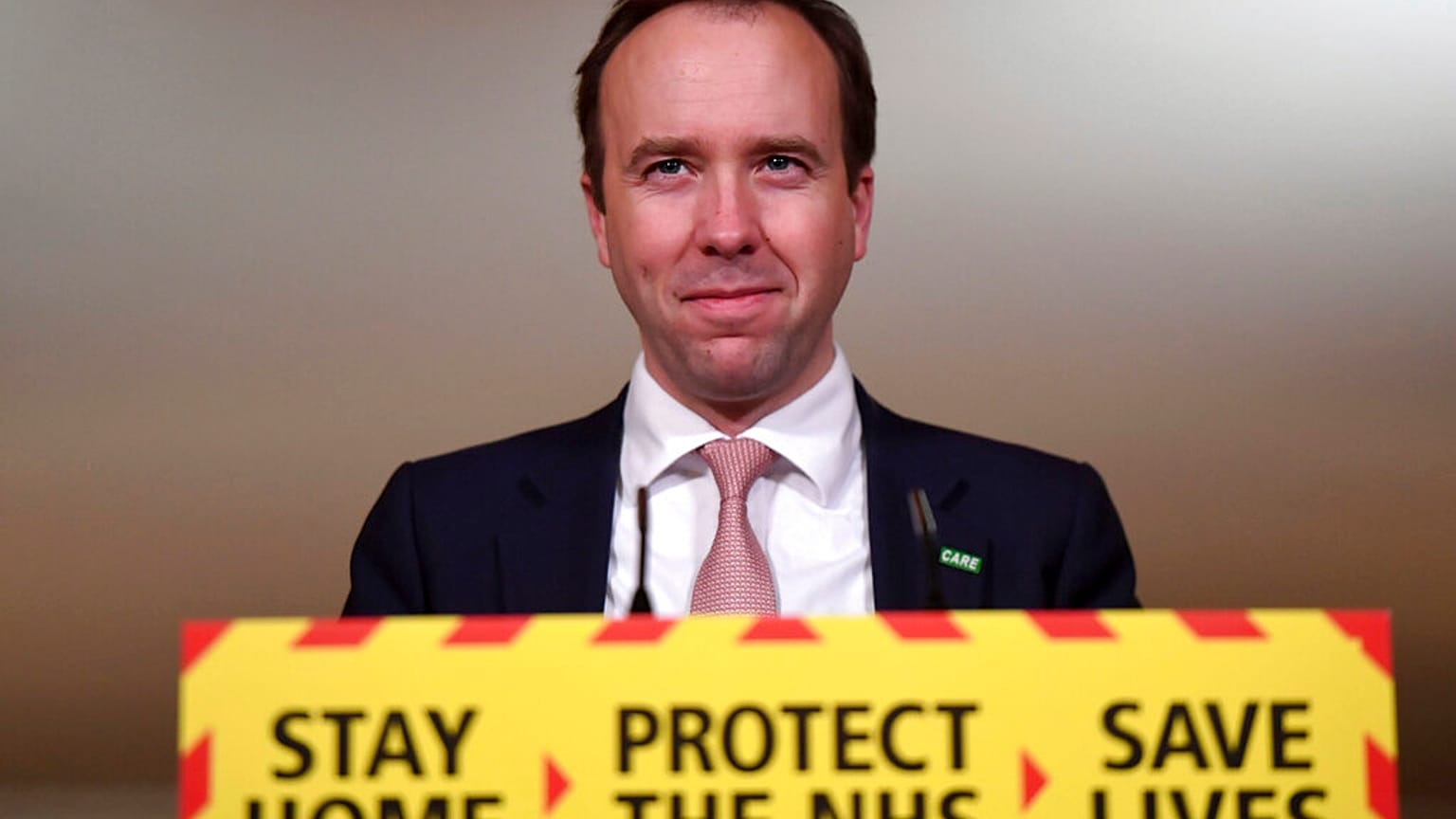 El ministro de Sanidad británico Matt Hancock durante una rueda de prensa  