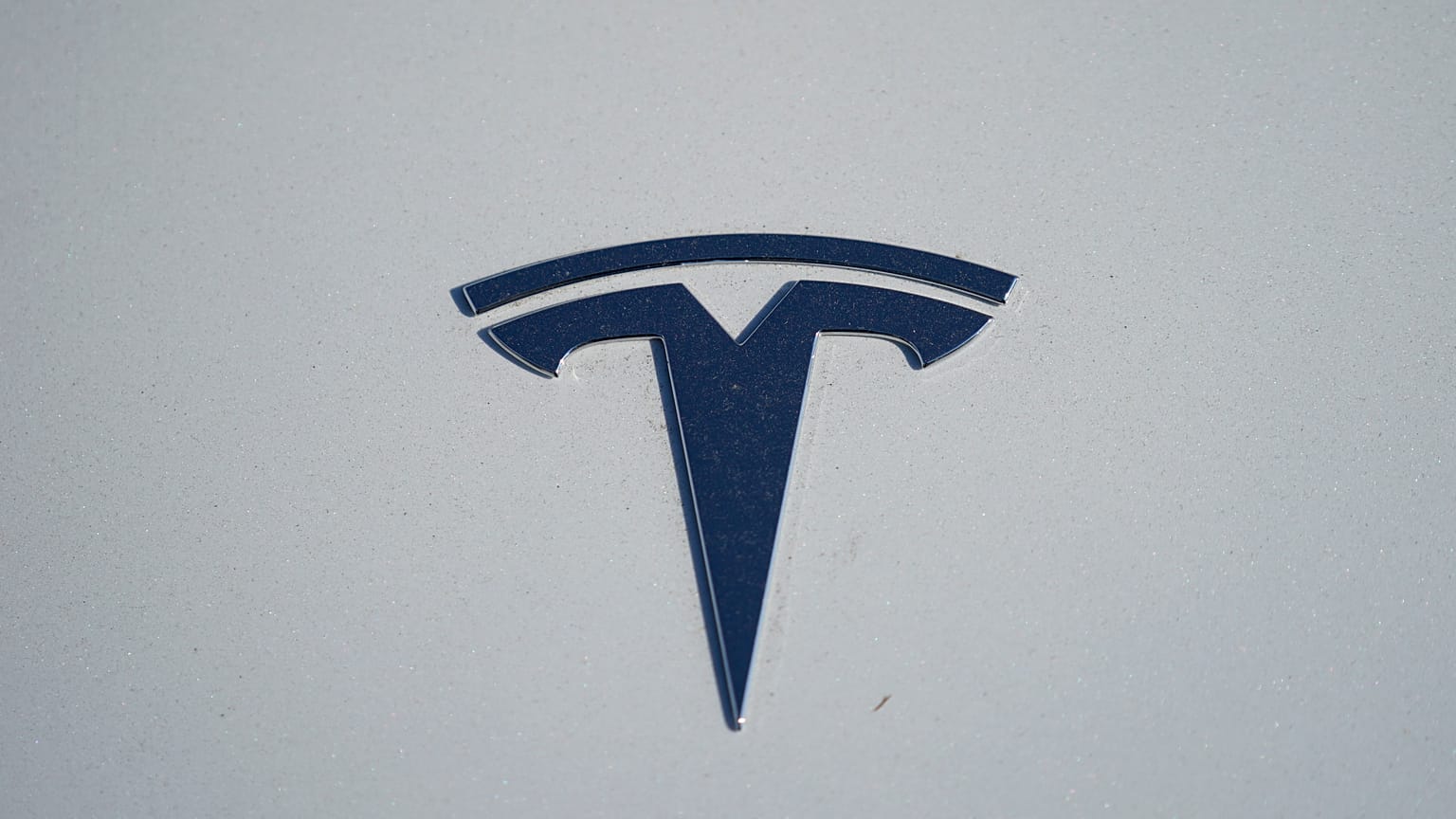 Tesla'nın bildiriminin ardından Bitcoin fiyatı 44 bin doları aşarak rekor tazeledi