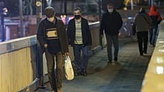 Test sayısı 30 milyon 755 bin 784'e ulaştı. Vaka sayısı 2 milyon 539 bin 559, vefat sayısı 26 bin 900, ağır hasta sayısı 1310 oldu