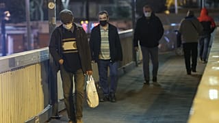 Test sayısı 30 milyon 755 bin 784'e ulaştı. Vaka sayısı 2 milyon 539 bin 559, vefat sayısı 26 bin 900, ağır hasta sayısı 1310 oldu