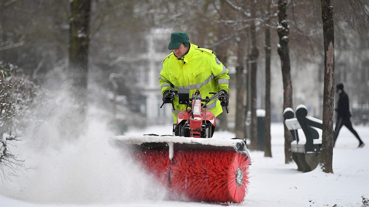 Freddo, ghiaccio, neve e maltempo su tutta l'Europa