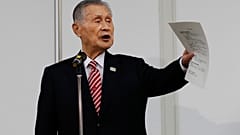 Yoshiro Mori steht trotz seiner Entschuldigung weiter in der Kritik - auch innerhalb der Bevölkerung