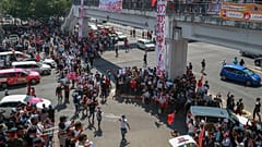 A tömegbe lőttek a rendőrök Mianmarban