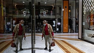 Κλειστά από την Πέμπτη έως 28 Φεβρουαρίου τα εμπορικά καταστήματα