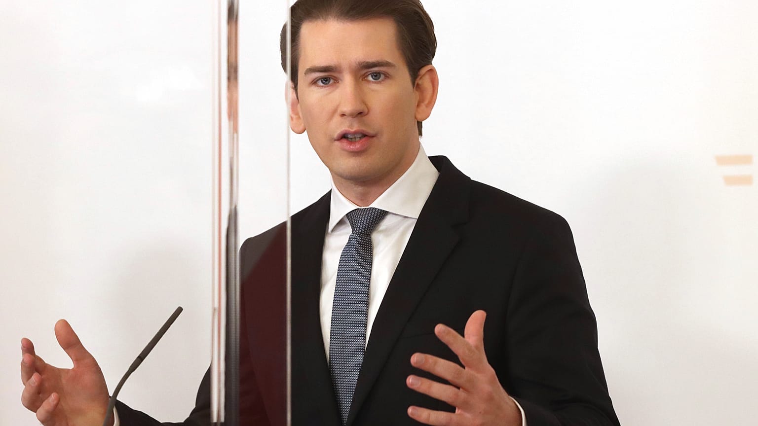 Ausztria a fegyveres erőket is beveti a határellenőrzésnél