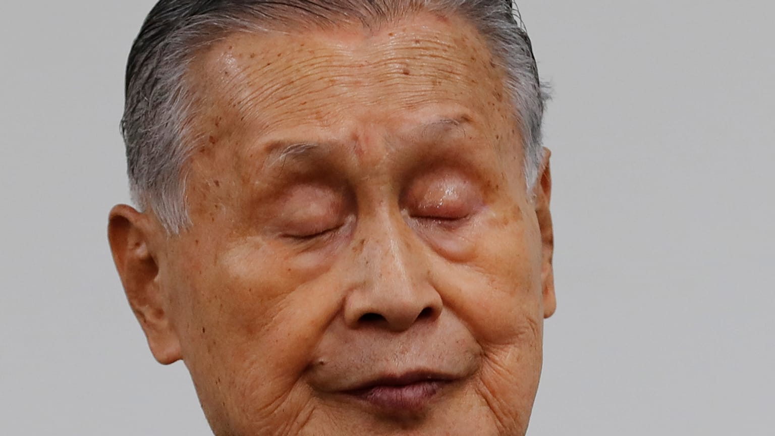 Yoshiro Mori deve oficializar a demissão esta sexta-feira