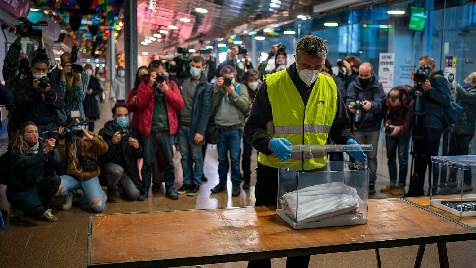 Vorbereitung im Wahlbüro