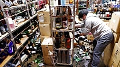 Japonya'daki deprem sonrası maddi hasar tespit çalışmaları sürüyor.