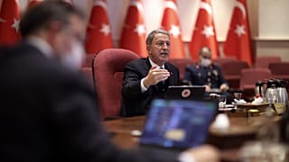 Hulusi Akar török védelmi miniszter