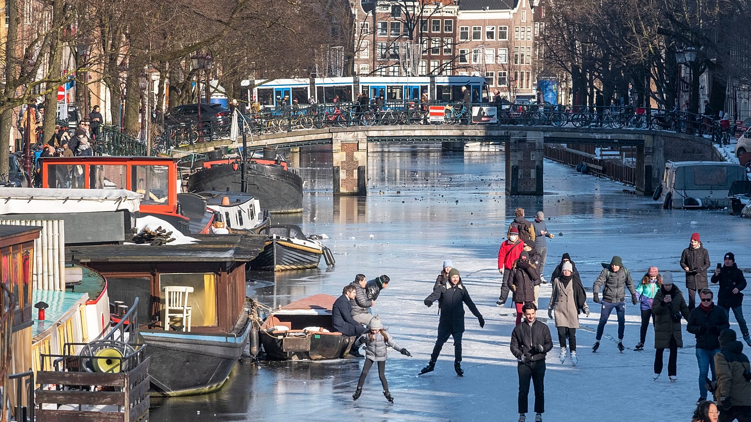 Eislaufen auf der Prinsengracht