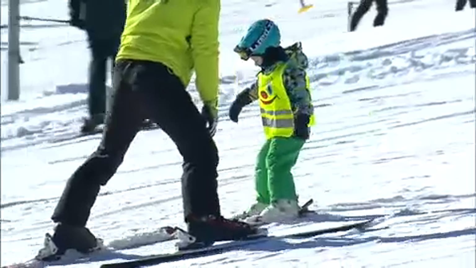 Tömegek lepték el a sípályákat Lengyelországban.