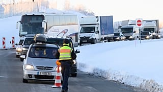 Alman polisi, Çek Cumhuriyeti sınırında kontrol yaparken