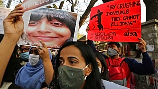 Proteste in Bengaluru gegen die Verhaftung von Klimaaktivistin Disha Ravi, 15.02.2021