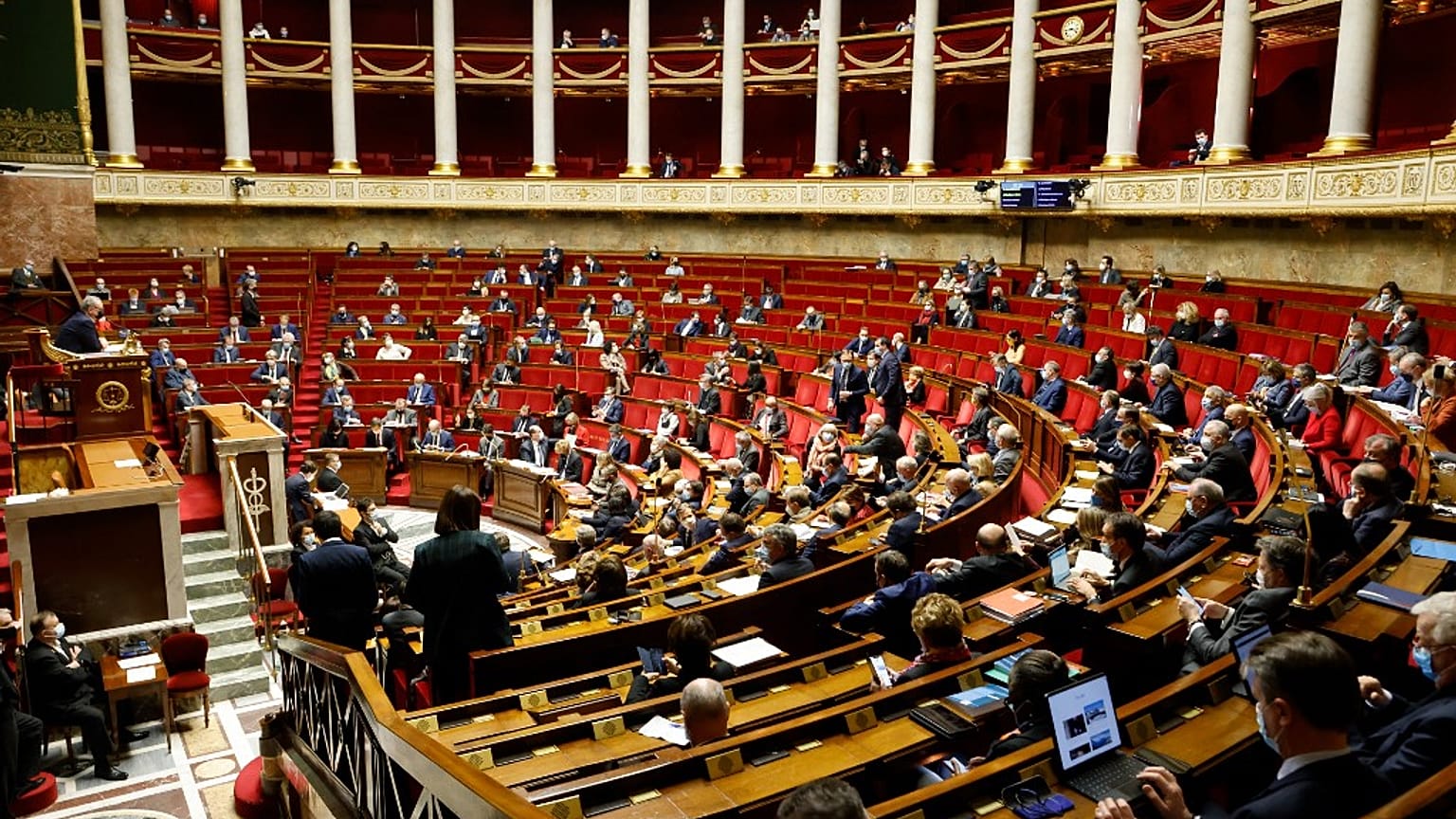 Francia: Assemblea nazionale approva in prima lettura legge su separatismo religioso