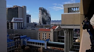 El derribo del antiguo casino Trump Plaza el miércoles 17 de febrero de 2021, en Atlantic City, Nueva Jersey.