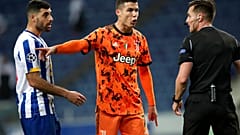 Cristiano Ronaldo pediu pénalti no final do encontro