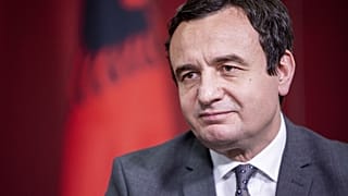 Il vincitore delle ultime elezioni in Kosovo, Albin Kurti, 45 anni, leader di "Vetëvendosje" (VV - il Movimento per l'Autodeterminazione)