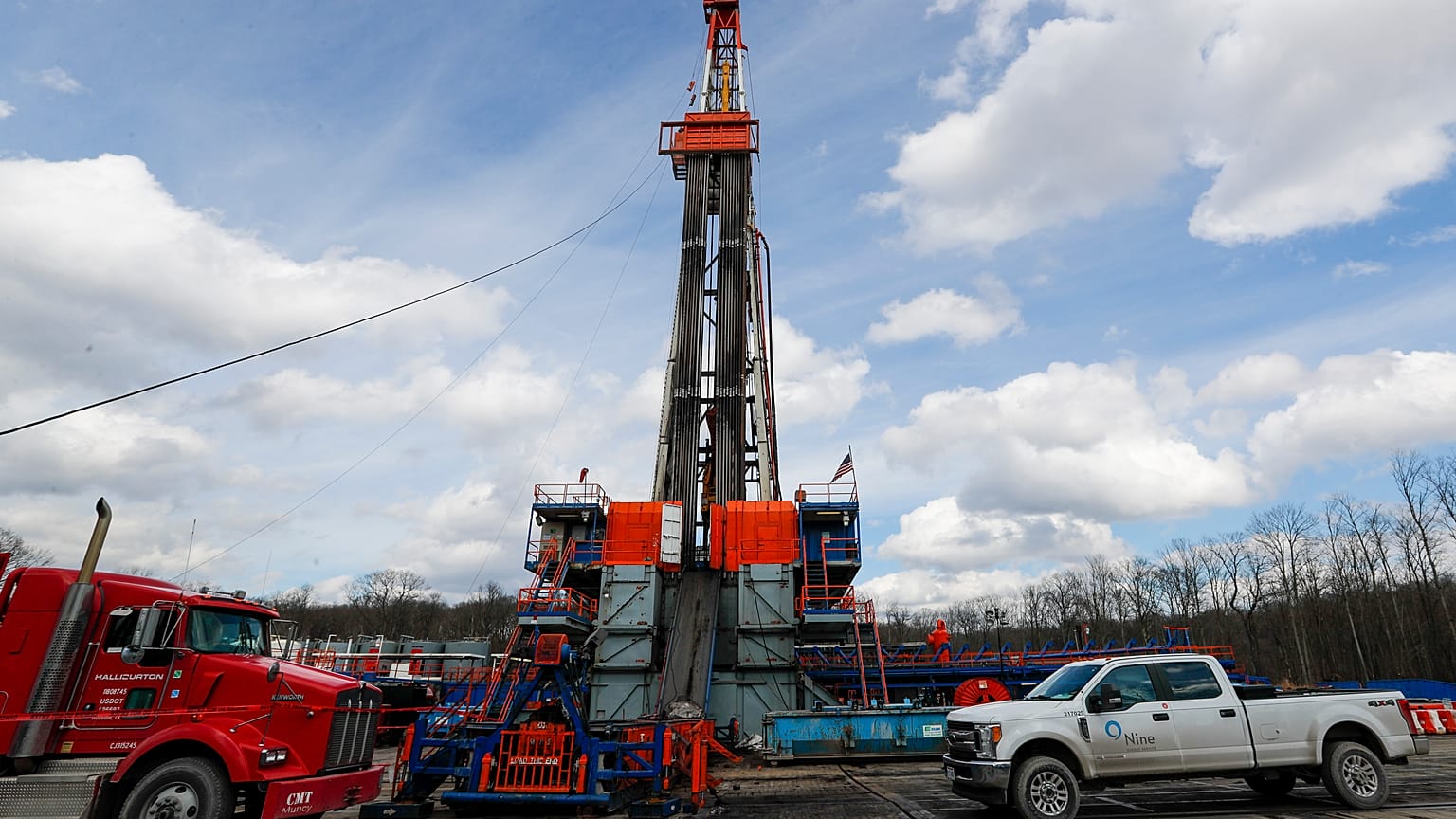  Seneca Resources shale gas well drilling