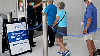 Florida'da 65 yaş üstü ve uzun süreli bakım merkezlerinde kalanlara öncelik veriliyor