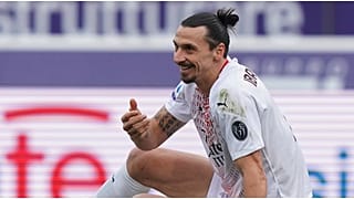 المهاجم السويدي الدولي البوسني الأصل زلاتان إبراهيموفيتش