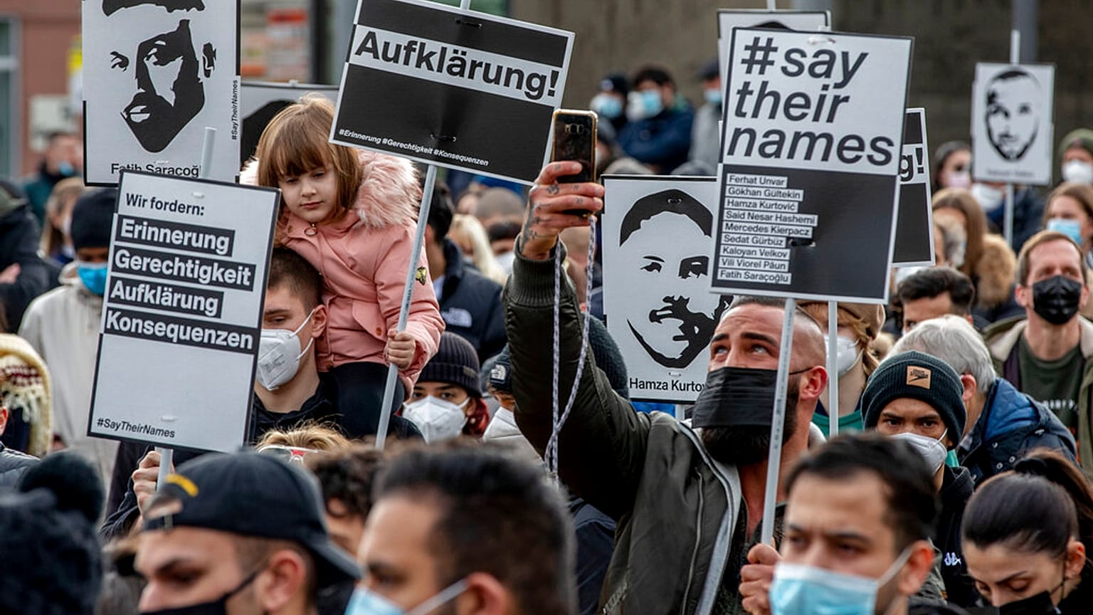 Erinnern an den rassistischen Anschlag von Hanau vom 19.02.2020