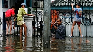 Jakarta inondée, 1300 personnes évacuées