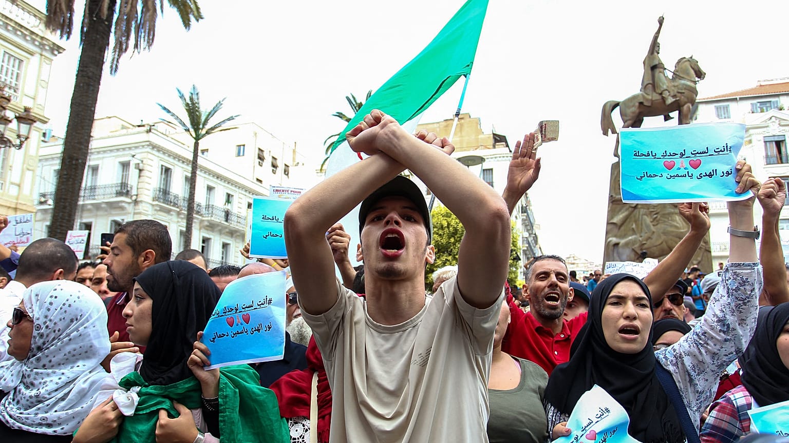 صورة من الارشيف