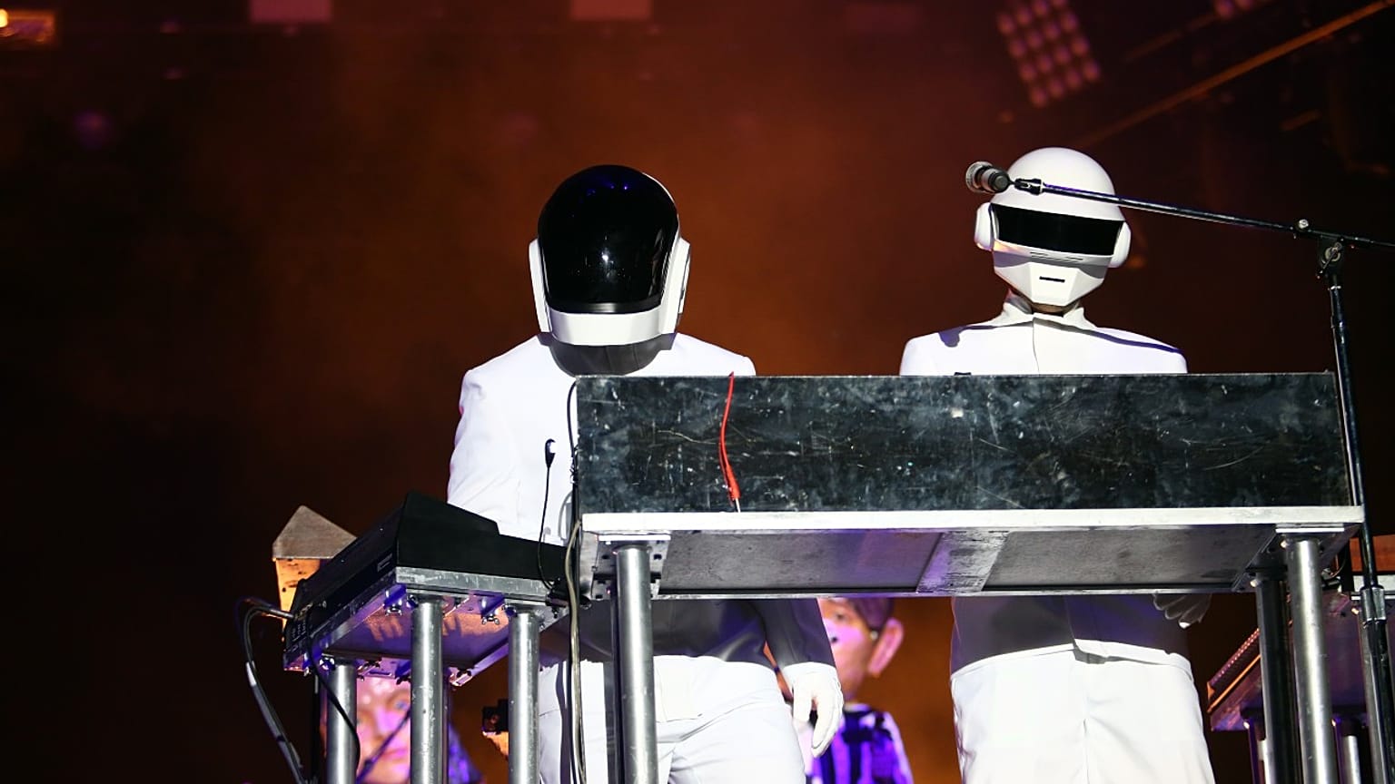 Daft Punk grubunun dünyada milyonlarca hayranı bulunuyor.